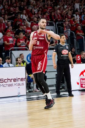 Bamberg, Deutschland 04. Juni 2026: 1. BBL Playoff Halbfinale - 2025 2026 - Sp. 3 - Bamberg Baskets gegen Alba Berlin Im Bild: Daniel Keppeler (Bamberg) Einzelbild Brose Arena Bayern Copyright: xFotostandx xSchmittx