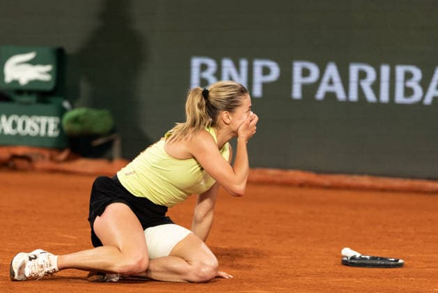 2026 French Open - Day Twelve Maja Chwalinska reacts after winning her semi-final women s singles match against Diana Shnaider on day 12 of the French Open tennis tournament on Court Philippe Chatrier at the Roland-Garros Complex in Paris, France. Paris France  Copyright: xIbrahimxEzzatx originalFilename:ezzat-notitle260604_np9mn.jpg