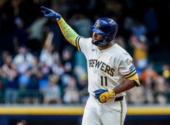 Milwaukee Brewers left fielder Jackson Chourio runs the bases after hitting a two RBI home run in the seventh inning of the MLB, Baseball Herren, USA game between the San Francisco Giants and the Milwaukee Brewers at American Family Field in Milwaukee, Wisconsin on Thursday, June 4, 2026.  MIL20260604842 TANNENxMAURY