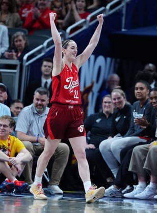 INDIANAPOLIS, IN - JUNE 04: Indiana Fever guard Caitlin Clark (22) reacts to drawing a foul after taking a shot against the Atlanta Dream on June 4, 2026, at Gainbridge Fieldhouse in Indianapolis, Indiana. (Photo by Brian Spurlock Icon Sportswire) WNBA, Basketball Damen, USA JUN 04 Atlanta Dream at Indiana Fever EDITORIAL USE ONLY Icon26060414