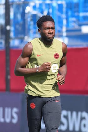 Canada s Training Day For The Fiendly Match v Northern Ireland Alphonso Davies of Canada national soccer team during the training day ahead International Friendly, Länderspiel, Nationalmannschaft match between Canada and Northern Ireland at Saputo Stadium. on June 4, 2026 in Montreal, Canada. (Photo by Horacio Zamora Eyepix Group) Copyright: xHoracioxZamorax xEyepixxGroupx HZ_04062026_185814