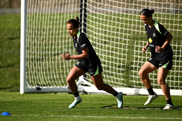 SOCCER MATILDAS TRAINING, Mary Fowler and Amy Sayer during a Matildas training session ahead of their International Friendly, Länderspiel, Nationalmannschaft match against Mexico, at Sky Park in Sydney, Friday, June 5, 2026. ( NO ARCHIVING Sydney New South Wales Australia  Copyright: xDANxHIMBRECHTSx 20260605138428386806