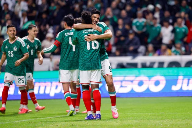 MEXICO national team, Nationalteam International Friendly, Länderspiel, Nationalmannschaft MEXICO NATIONAL TEAM INTERNATIONAL FRIENDLY MEXICO VS SERBIA 04062026 TOLUCA, ESTADO DE MEXICO, MEXICO. Action photo of Julian Quinones (16) and Raul Jimenez (9) of the Mexico National team celebrating a goal against Serbia, during friendly game held at the Estadio Nemesio Diez of Toluca, Estado de Mexico. Foto de accion de Julian Quinones (16) y Raul Jimenez (9) de la Seleccion Nacional de Mexico celebrando un gol en contra de Serbia, durante juego amistoso celebrado en el Estadio Nemesio Diez de Toluca, Estado de Mexico. PHOTO BY IMAGENSHOP AGENCIA FOTOGRAFICA TOLUCA ESTADO DE MEXICO MEXICO Copyright: xYOALIxMARTINEZx