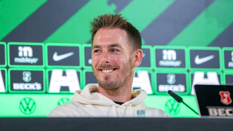 PK VfL Wolfsburg, 04.06.2026, Fußball, Herren, Saison 2026 2027, 2. BL, der VfL Wolfsburg hat den neuen Trainer Tobias Strobl vorgestellt. Niedersachsen Deutschland