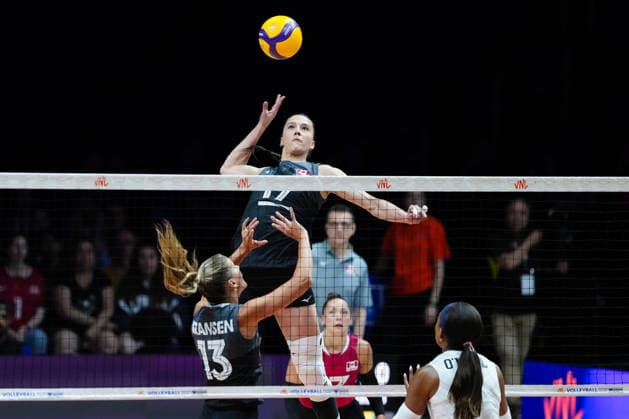 2026 Women s Volleyball Nations League - Quebec City - Day2 Emily Maglio 19 of Canada in action during the 2026 Women s Volleyball Nations League match between Canada and the United States at Videotron Centre in Quebec City, Canada, on June 4, 2026. Quebec City Quebec Canada  Copyright: xYuanxTianx originalFilename:tian-2026wome260604_nprnF.jpg