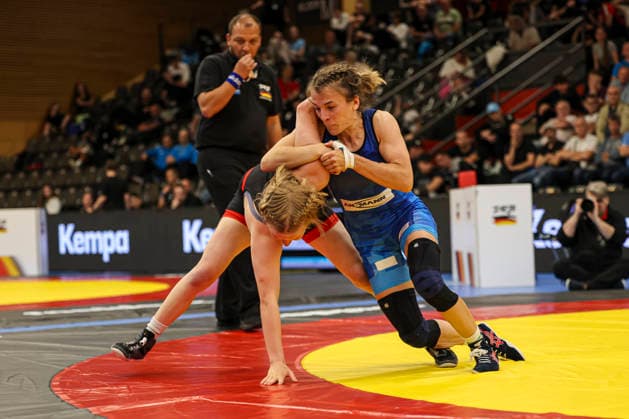 RINGEN - Deutsche Meisterschaften 2026 53kg - Annika Wendle (ASV Altenheim) gegen Josefine Widmann (Ückerath)