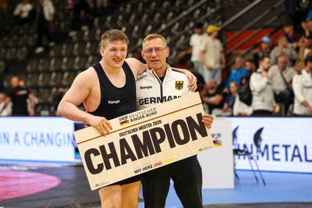 RINGEN - Deutsche Meisterschaften 2026 92kg Finale Oliver Kock (Hamburg) und Bundestrainer Jürgen Scheibe