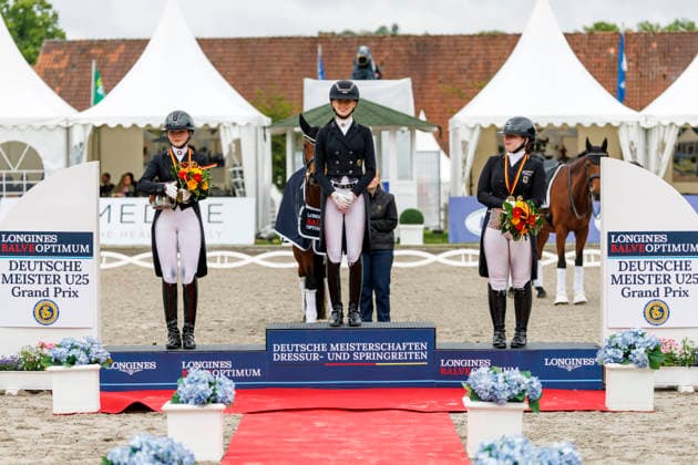 BALVE - LONGINES Balve Optimum 2026, BALVE - LONGINES Balve Optimum 2026 BAUMGUERTEL Lucie-Anouk (GER), OATLEY Rose (GER), GAGEL Pia-Carlotta (GER) Meisterehrung PIAFF-FOÌˆRDERPREIS Preis der Liselott-Schindling-Stiftung Deutsche Meisterschaften Dressur U25 U25 Grand Prix Balve, Reitanlage Schloss Wocklum 05. June 2026 -