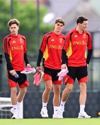 Belgian national football team - FIFA World Cup, WM, Weltmeisterschaft, Fussball 2026 - media activities 05 06 2026 TUBIZE, BELGIUM - JUNE 05 : De Cuyper Maxim defender of Belgium, De Ketelaere Charles midfielder of Belgium and Vanaken Hans midfielder of Belgium pictured during a training session at the training grounds of the Royal Belgian Football Association ahead of the FIFA World Cup 2026 on June 4, 2026 in Tubize, Belgium, 04 06 2026 Tubize Belgium  Copyright: xPeterxDexVoechtx