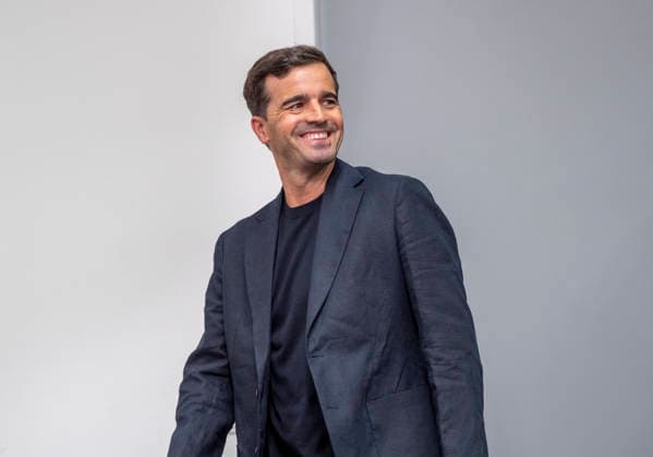 Hier im Bild: Carles Martinez (Bayer 04 Leverkusen, Cheftrainer) 05.06.2025, Pressekonferenz Bayer 04 Leverkusen. Carles Martinez wird im Rahmen einer Pressekonferenz als neuer Cheftrainer bei Bayer Leverkusen vorgestellt , GER, Leverkusen, BayArena DFL regulations prohibit any use of photographs as image sequences and or quasi-video. Copyright: HMBxMedia xMarcoxBader