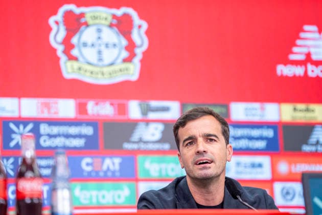 Hier im Bild: Carles Martinez (Bayer 04 Leverkusen, Cheftrainer) 05.06.2025, Pressekonferenz Bayer 04 Leverkusen. Carles Martinez wird im Rahmen einer Pressekonferenz als neuer Cheftrainer bei Bayer Leverkusen vorgestellt , GER, Leverkusen, BayArena DFL regulations prohibit any use of photographs as image sequences and or quasi-video. Copyright: HMBxMedia xMarcoxBader