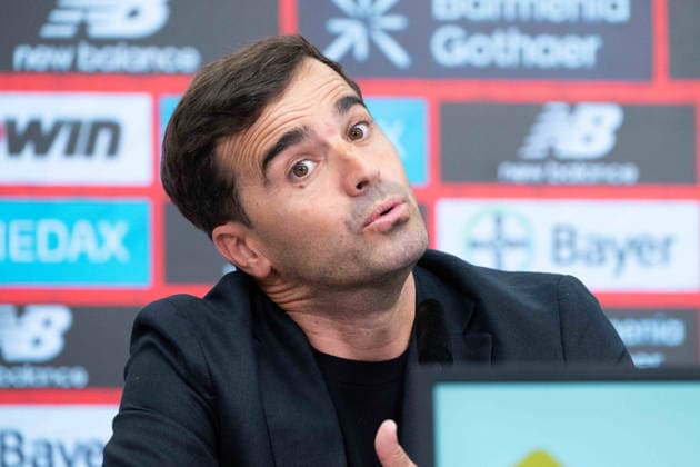 Carles Martinez Novell, Cheftrainer, Portraet, Portrait, Porträt, Einzelbild, angeschnittenes Einzelmotiv, Vorstellung von Carles Martinez Novell als neuer Trainer von Bayer Leverkusen. 05.06.2025 in der Bayarena Leverkusen, Â