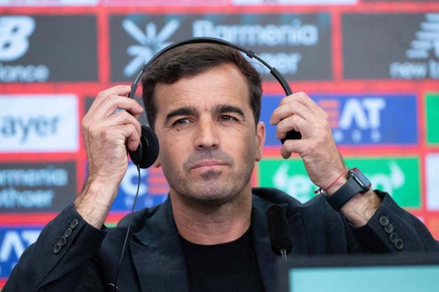 Carles Martinez Novell, Cheftrainer, Portraet, Portrait, Porträt, Einzelbild, angeschnittenes Einzelmotiv, Vorstellung von Carles Martinez Novell als neuer Trainer von Bayer Leverkusen. 05.06.2025 in der Bayarena Leverkusen, Â