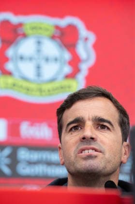Carles Martinez Novell, Cheftrainer, Portraet, Portrait, Porträt, Einzelbild, angeschnittenes Einzelmotiv, Vorstellung von Carles Martinez Novell als neuer Trainer von Bayer Leverkusen. 05.06.2025 in der Bayarena Leverkusen, Â