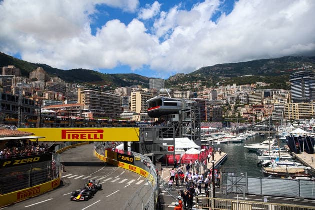 Isack Hadjar of France and Red Bull Racing , Practice, F1 Grand Prix of Monaco, am 05. June 2026 in Monte Carlo, Monaco. (Foto von Diogo Cardoso DeFodi Images) Isack Hadjar of France and Red Bull Racing , Practice, F1 Grand Prix of Monaco, Circuit de Monaco on June 5, 2026 in Monte Carlo, Monaco. (Photo by Diogo Cardoso DeFodi Images) -