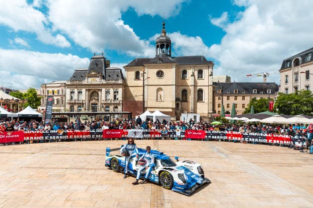24 HEURES DU MANS 2026 - PESAGE 24 HEINEMEIER HANSSON David (dnk), PEARSON Edward (gbr), DOOHAN Jack (aus), Nielsen Racing, Oreca 07 Gibson 24, LMP2, action during Le Pesage of the 24 Hours of Le Mans 2026, 3rd round of the 2026 FIA World Endurance Championship, from June 5 to 6, 2026 on the Place de la RÃ publique in Le Mans, France - Le MansFrance Copyright: xDPPIx