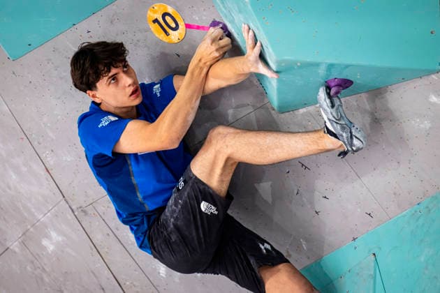 climber Max Bertone of France competes in World Cup in sport climbing: bouldering - semi-finals men, in Prague, Czech Republic, on June 5, 2026. (CTKxPhoto VitxSimanek) CTKPhotoP2026060505162  CTKPhotoP2026060505162