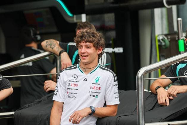 Kimi Antonelli (Mercedes-AMG Petronas 12) in der Boxengasse, 1 Freies Training, Grosser Preis von Monaco, Motorsport, Herren, Formel 1, 05.06.2026 Monte Carlo Monaco MCO