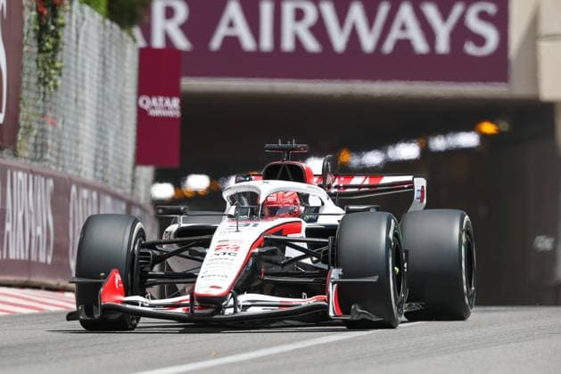 Esteban Ocon (MoneyGramm Haas 31) kommt aus dem Tunnel, 1 Freies Training, Grosser Preis von Monaco, Motorsport, Herren, Formel 1, 05.06.2026 Monte Carlo Monaco MCO
