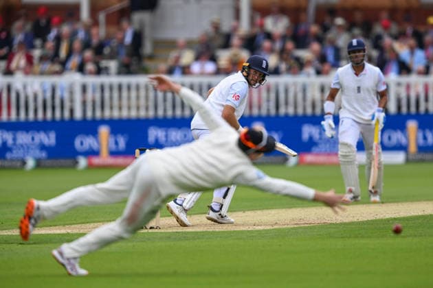 England v New Zealand, International Test Match 2026 Joe Root of England hits the ball to the boundary for four runs past a diving slip fielder during the International Test Match 2026 match between England and New Zealand at Lord s Cricket Ground, St John s Wood, UK on 5 June 2026. St John s Wood Lord s Cricket Ground London UK Editorial use only , Copyright: xGrahamxHuntx PSI-24394-0105