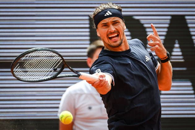 June 5, 2026, Paris, France, France: Alexander ZVEREV of Germany during the thirteenth day of the Roland-Garros 2026, French Open 2026, Grand Slam tennis tournament at Roland-Garros Stadium on June 05, 2026 in Paris, France. Roland Garros 2026 - Day 13  - ZUMAm308 20260605_zsp_m308_010 Copyright: xMatthieuxMirvillex