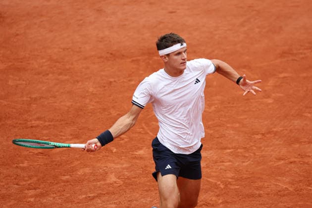 Roland Garros 2026 - Mensik vs Zverev Jakub Mensik during the French Tennis Open of Roland Garros in Paris, France on June 5th 2026.  Copyright: xFabricexChasseryx