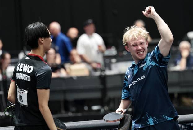 TT Finals Thueringen 05.06.2026, Erfurt, Messehalle, TT Finals, LOTTO Thueringen Tischtennis-Finals, sechs Deutsche Meisterschaften werde unter einem Dach ausgetragen im Bild: Jugend 19 Finale -Mio Lukas Wagner gewinnt das Finale gegen Jia Yuang Zhang im Einzel und ist Deutscher Meister