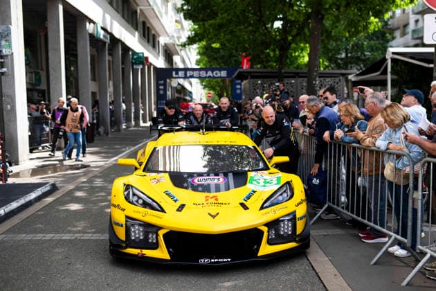24 HEURES DU MANS 2026 - PESAGE 33 KEATING Ben (usa), EDGAR Jonny (gbr), CATSBURG Nicky (ned), TF Corvette Z06 LMGT3.R 33, LM GT3, during Le Pesage of the 24 Hours of Le Mans 2026, 3rd round of the 2026 FIA World Endurance Championship, from June 5 to 6, 2026 on the Place de la RÃ publique in Le Mans, France - Le MansFrance  Copyright: xFabrizioxBoldonix