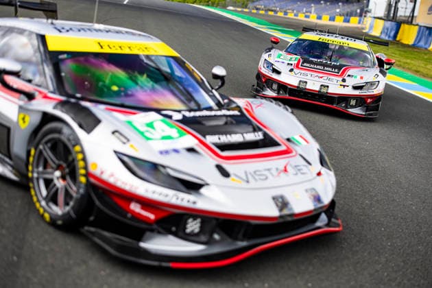 24 HEURES DU MANS 2026 - PESAGE 21 HERIAU Francois (fra), MANN Simon (usa), ROVERA Alessio (ita), Vista AF Corse, Ferrari 296 LMGT3 Evo 21, LM GT3, ambiance during Le Pesage of the 24 Hours of Le Mans 2026, 3rd round of the 2026 FIA World Endurance Championship, from June 5 to 6, 2026 on the Place de la RÃ publique in Le Mans, France - Le MansFrance  Copyright: xJULIENxDELFOSSEx