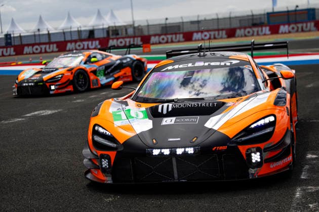 24 HEURES DU MANS 2026 - PESAGE 10 AU Antares (hkg), FLEMING Thomas (gbr), KIRCHHOFER Marvin (ger), Garage 59, McLaren 720S LMGT3 Evo 10, LM GT3, ambiance during Le Pesage of the 24 Hours of Le Mans 2026, 3rd round of the 2026 FIA World Endurance Championship, from June 5 to 6, 2026 on the Place de la RÃ publique in Le Mans, France - Le MansFrance  Copyright: xJULIENxDELFOSSEx