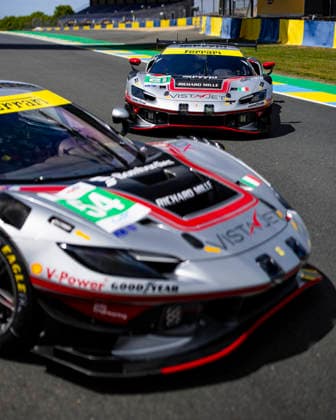 24 HEURES DU MANS 2026 - PESAGE 21 HERIAU Francois (fra), MANN Simon (usa), ROVERA Alessio (ita), Vista AF Corse, Ferrari 296 LMGT3 Evo 21, LM GT3, ambiance during Le Pesage of the 24 Hours of Le Mans 2026, 3rd round of the 2026 FIA World Endurance Championship, from June 5 to 6, 2026 on the Place de la RÃ publique in Le Mans, France - Le MansFrance  Copyright: xJULIENxDELFOSSEx