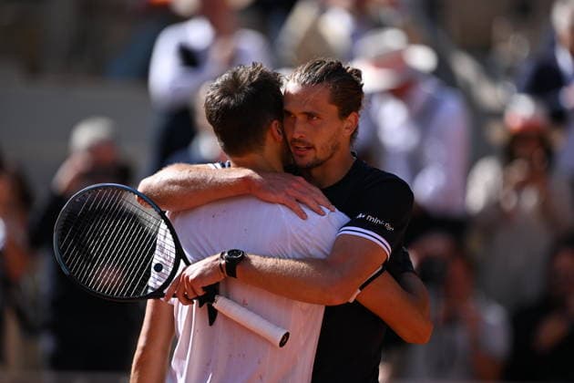 2026 French Open (Roland-Garros) - Semi-finals PARIS, FRANCE - JUNE 05: Alexander Zverev of Germany celebrates after winning against Jakub Mensik of Czechia in their Men s Singles semi-final match on Day Thirteen of the 2026 French Open at Roland Garros on June 05, 2026 in Paris, France. Mustafa Yalcin Anadolu Paris France. Editorial use only. Please get in touch for any other usage.  Copyright: x2026xAnadoluxMustafaxYalcinx