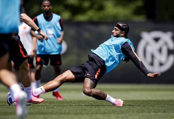 NEW YORK - Memphis Depay of the Netherlands during a training session of the Dutch national team, Nationalteam at the Etihad City Football Academy training complex, on June 5, 2026, in Orangeburg, New York. The Dutch national team is preparing for the 2026 World Cup. ROBIN VAN LONKHUIJSEN ANP xVIxANPxSportx xxANPxIVx 560186721 originalFilename: 560186721.jpg