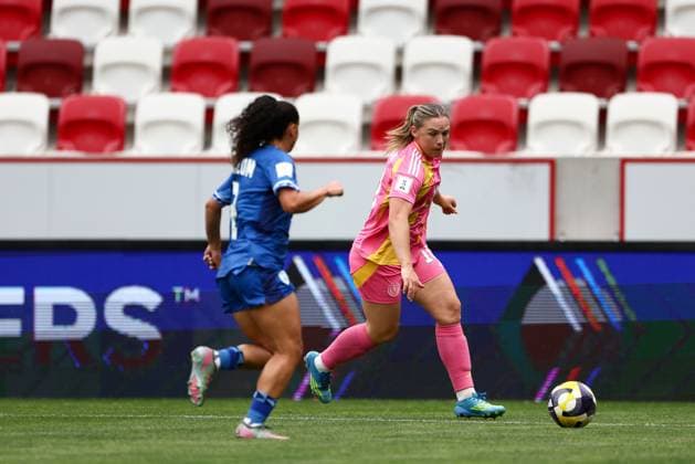 Kirsty Hanson of Scotland Women Scotland Women v Israel Women, FIFA 2027 Women s World Cup Qualifying, Football, Bozsnik Arena, Budapest, Hungary - 05 Jun 2026Budapest Bozsnik Arena Hungary EDITORIAL USE ONLY No use with unauthorised audio, video, data, fixture lists, club league logos or live services. Online in-match use limited to 120 images, no video emulation. No use in betting, games or single club league player publications.  Copyright: xNikolaxKrstic Shutterstockx 16911189bl