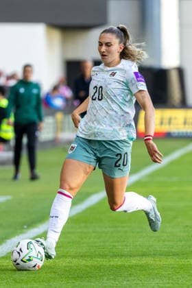 WOMEN SOCCER - FIFA World Cup, WM, Weltmeisterschaft, Fussball 2027, quali, AUT vs SLO VIENNA,AUSTRIA,05.JUN.26 - WOMEN SOCCER - FIFA Women s World Cup 2027, european qualifiers, OEFB international match, Länderspiel, Nationalmannschaft Austria vs Slovenia. Image shows Katharina Naschenweng (AUT).  GEPAxpictures xPhilippxBrem