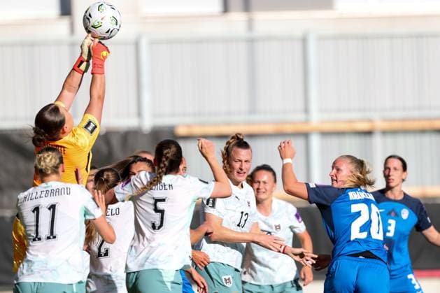 05.June. 2026 – SOCCER – UEFA Women s European Qualifiers, Austria (W) vs Slovenia (W) Mariella El Sherif (Austria) saves the ball VIENNA VIENNA, AUSTRIA – Sportclub-Platz Dornbach Sportclub-Platz Dornbach AUSTRIA