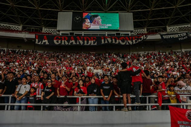 June 5, 2026, Jakarta, Java, Indonesia: Supporters of Indonesia during the FIFA MenÃ¢â‚¬â ¢s Match Day between Indonesia and Oman at Gelora Bung Karno Stadium, Jakarta, Indonesia on June 5, 2026. Indonesia defeated Oman 3Ã¢â‚¬0 in the International Friendly, Länderspiel, Nationalmannschaft encounter. Jakarta Indonesia - ZUMAp283 20260605_zip_p283_016 Copyright: xClaudioxPramanax