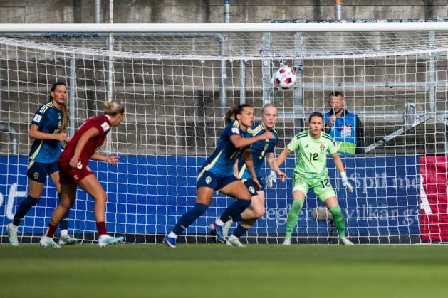 260605 Bella Andersson, Johanna Rytting Kaneryd, Anna Sandberg and goalkeeper Jennifer Falk of Sweden during the FIFA Women™s World Cup Qualifier football match between Denmark and Sweden on June 5, 2026 in Odense. Photo: Ludvig Thunman BILDBYRAN kod LT LT0798 fotboll football soccer fotball vm-kval kval fifa womens world cup qualifier qualifier danmark sverige sweden denmark dam bbeng bbauto Copyright: LUDVIGxTHUNMAN BB260605LT037