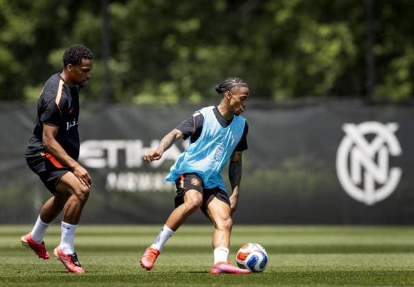 NEW YORK - Jurrien Timber of the Netherlands and Crysencio Summerville of the Netherlands during a training session of the Dutch national team, Nationalteam at the Etihad City Football Academy training complex, on June 5, 2026, in Orangeburg, New York. The Dutch national team is preparing for the 2026 FIFA World Cup, WM, Weltmeisterschaft, Fussball KOEN VAN WEEL ANP xVIxANPxSportx xxANPxIVx 560191677 originalFilename: 560191677.jpg