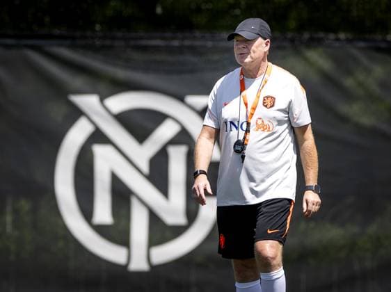 NEW YORK - Netherlands coach Ronald Koeman during a training session of the Dutch national team, Nationalteam at the Etihad City Football Academy training complex on June 5, 2026, in Orangeburg, New York. The Dutch national team is preparing for the 2026 World Cup. KOEN VAN WEEL ANP xVIxANPxSportx xxANPxIVx 560191696 originalFilename: 560191696.jpg