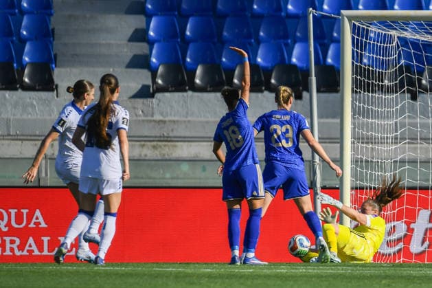 IPA85361520 - Laura Giuliani (Italy) saves a goal during Women s European Qualifiers 2027 - Italy vs Serbia, FIFA World Cup, WM, Weltmeisterschaft, Fussball match in Pisa, Italy, June 05 2026  Copyright: xFabioxFagiolini IPAxSportx xx 85361520