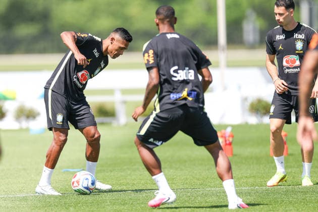 A Brazilian national football team player during a training session at the Columbia Park Training Facility Alex Sandro of Brazilian national football team player during a training session at the Columbia Park Training Facility on June 5, 2026, in Morristown, New Jersey. The Brazilian team is preparing for the World Cup MORRISTOWN NJ UNITED STATES Copyright: xx