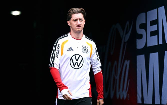 Fussball, Länderspiel, Herren, WM 2026, Training der deutschen Nationalmannschaft im Soldier Field, Chicago; Angelo Stiller (GER)