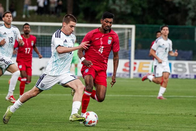 San Marino: International Friendly, Länderspiel, Nationalmannschaft 2025 2026 - 05.06.2026 - San Marino vs. Bangladesch - San Marino Stadium (Serravalle, San Marino); Filippo Berardi (San Marino), Topu Barman (Bangladesh) Copyright: xLUKAxKOLANOVICx