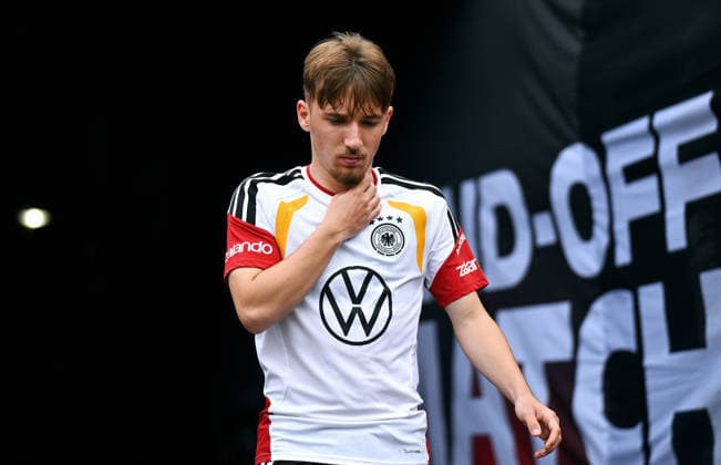 Fussball, Länderspiel, Herren, WM 2026, Training der deutschen Nationalmannschaft im Soldier Field, Chicago; Lennart Karl (GER).