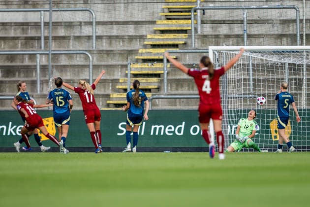 260605 Goalkeeper Jennifer Falk of Sweden looks dejected after 1-0 during the FIFA Women™s World Cup Qualifier football match between Denmark and Sweden on June 5, 2026 in Odense. Photo: Ludvig Thunman BILDBYRAN kod LT LT0798 fotboll football soccer fotball vm-kval kval fifa womens world cup qualifier qualifier danmark sverige sweden denmark dam bbeng depp Copyright: LUDVIGxTHUNMAN BB260605LT062