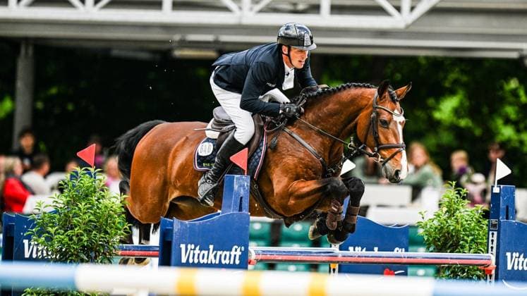 Balve Optimum am Freitag, 5. Juni 2026 ** NUR FÜR REDAKTIONELLE ZWECKE ** EDITORIAL USE ONLY **<p>Hendrik Dowe auf Unglaublich 3 beim Preis der Merkur Spielbanken CSI2* Internationale Springprüfung am Freitag, 5. Juni 2026 beim Balve Optimum in Balve. . Copyright: SvenjaxHanusch