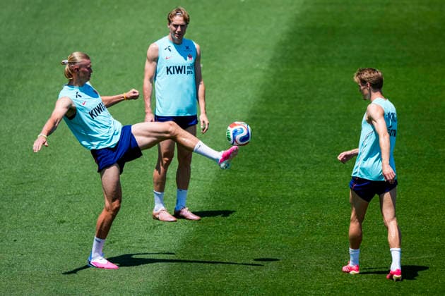 World Cup 2026 Greensboro , USA 20260605 Norway s Erling Braut Haaland, Kristian Thorstvedt and Martin odegaard during a training session with the Norwegian men s national football team at The University of North Carolina Greensboro UNCG Photo Fredrik Varfjell NTB Greensboro United States EDITORIAL USE ONLY RESTRICTED USE FOR BETTING COMPANIES  Copyright: xFredrikxVarfjellx xNTBx