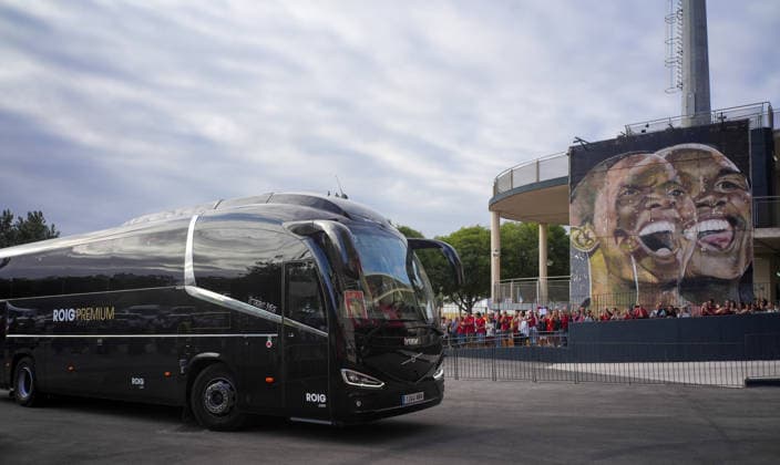 The Spain Women team bus arrives at Estadi Mallorca Son Moix Spain Women v England Women, FIFA 2027 Women s World Cup Qualifying, Football, Son Moix Stadium, Palma de Mallorca, Spain - 05 Jun 2026Palma de Mallorca Son Moix Stadium Spain EDITORIAL USE ONLY No use with unauthorised audio, video, data, fixture lists, club league logos or live services. Online in-match use limited to 120 images, no video emulation. No use in betting, games or single club league player publications.  Copyright: xStuartxWallace Shutterstockx 16906927c