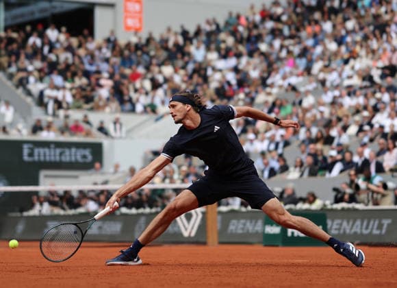 Third-seeded German Alexander Zverev plays against Czech Jakub Mensik during their semi-final match at the French Tennis Open in Roland Garros in Paris, France, on Friday, June 5, 2026. Zverev won 7-5, 6-2, 3-6, 6-3.  PAR20260605131 MayaxVIDON-WHITE